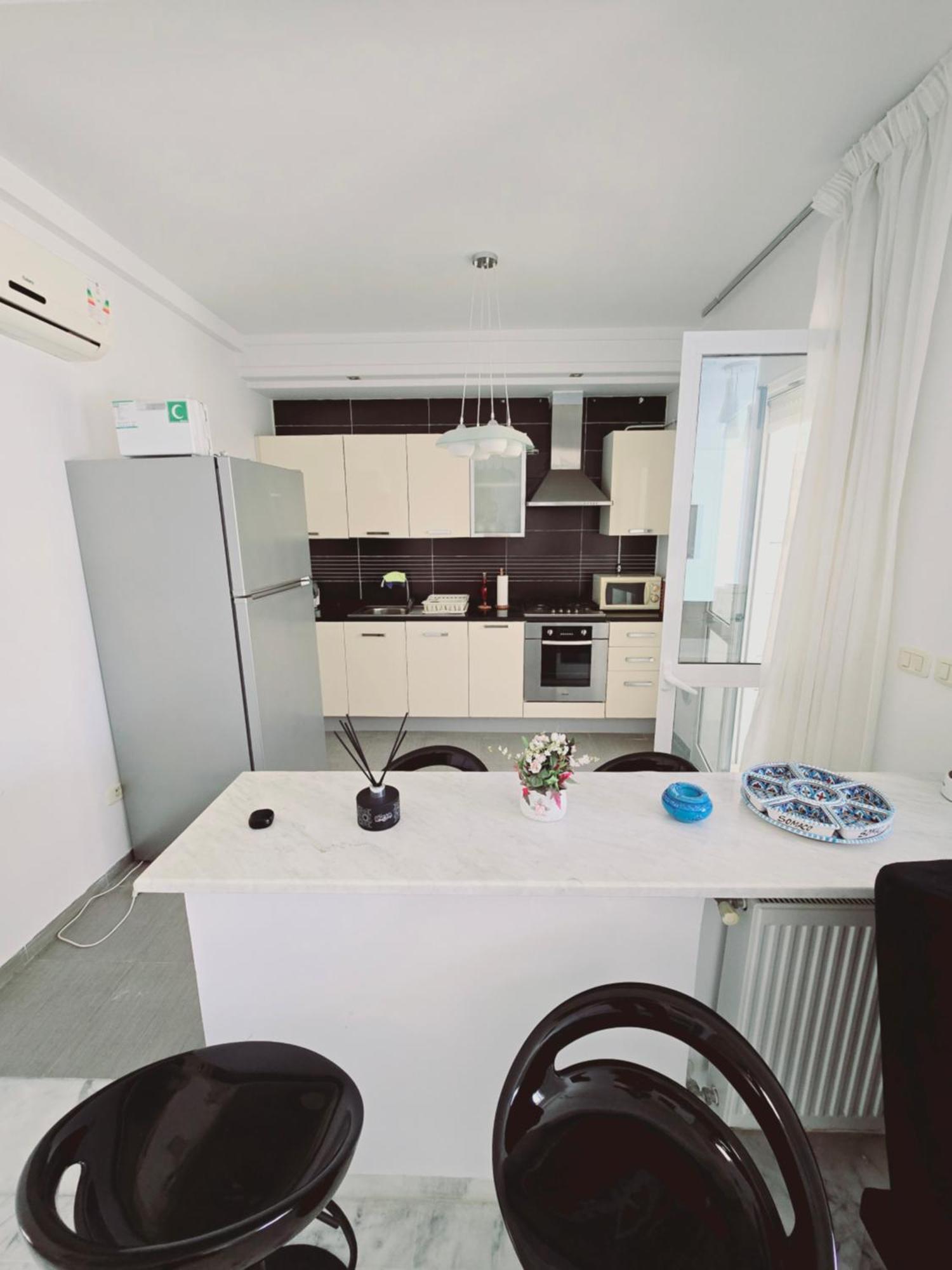 Karray Salon 2 Rdc Avec Jardin Apartment