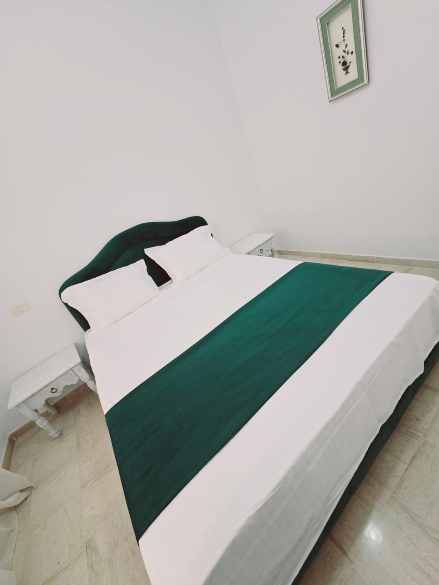 Karray Salon 2 Rdc Avec Jardin